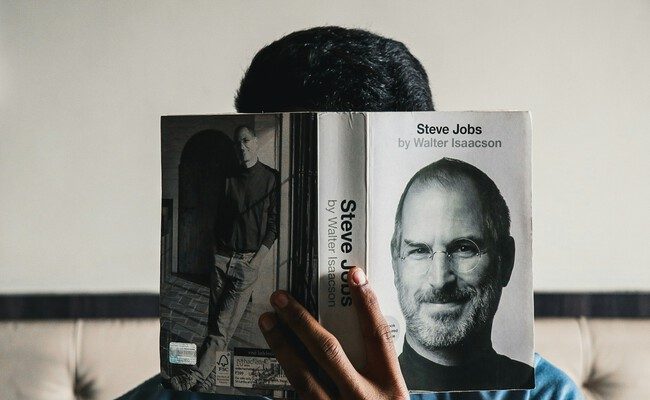 De Steve Jobs a Tim Cook: La evolución de Apple entre innovación y estabilidad