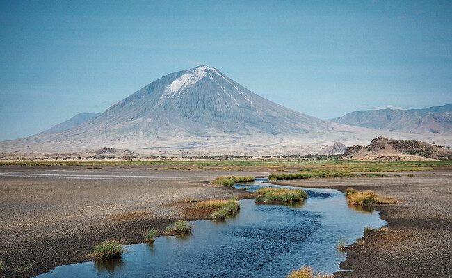 Ol Doinyo Lengai: el misterioso volcán de lava poco viscosa y su geografía sorprendente