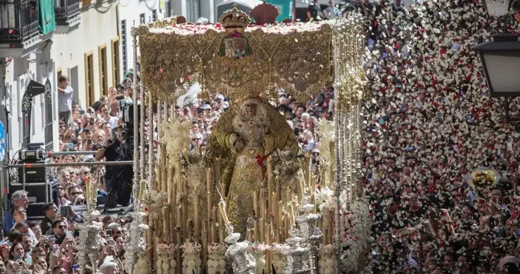 La Magna de Sevilla: un mar de emociones en medio de la polémica