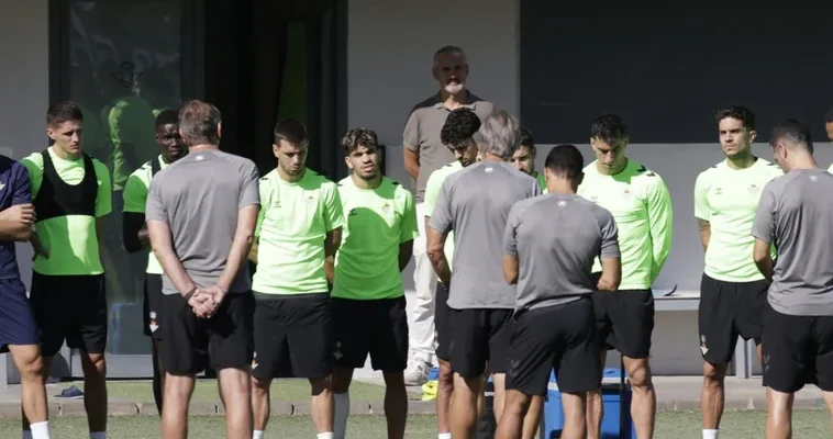 El emocionante futuro del fútbol español: el Betis y el Espanyol se preparan para un desafío clave