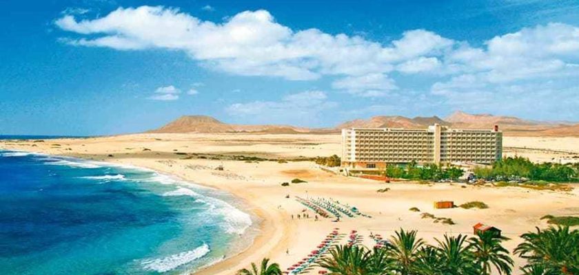 La demolición del hotel Oliva Beach en Fuerteventura: un cuento de costas, dunas y decisiones difíciles