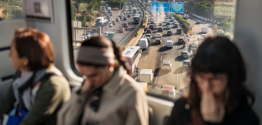 La vida a ritmo de jazz: la historia de David Viñolas y su lucha por el tren público