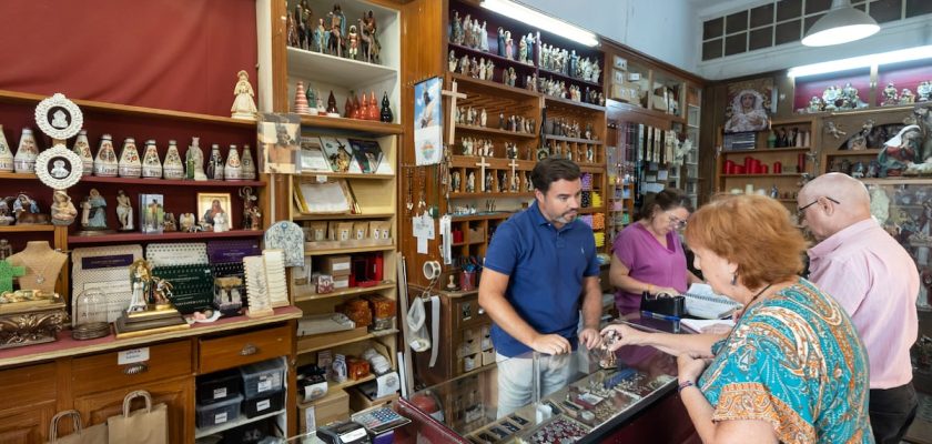 Cerería Zalo: Un viaje a través de la tradición religiosa española en la era moderna