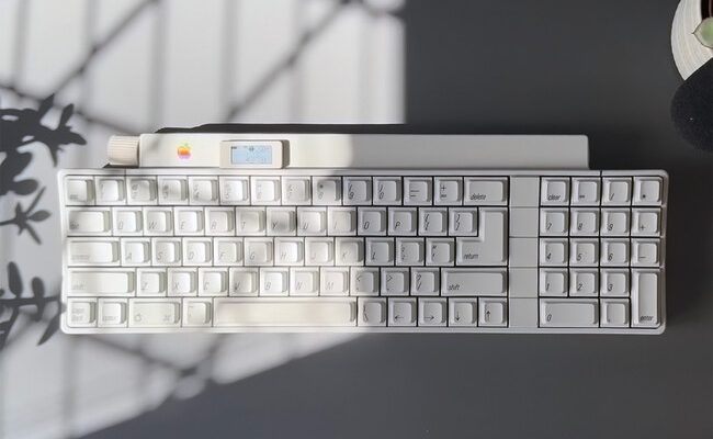 Una travesía retro: renacer un teclado de 1986 para la era moderna y conectada