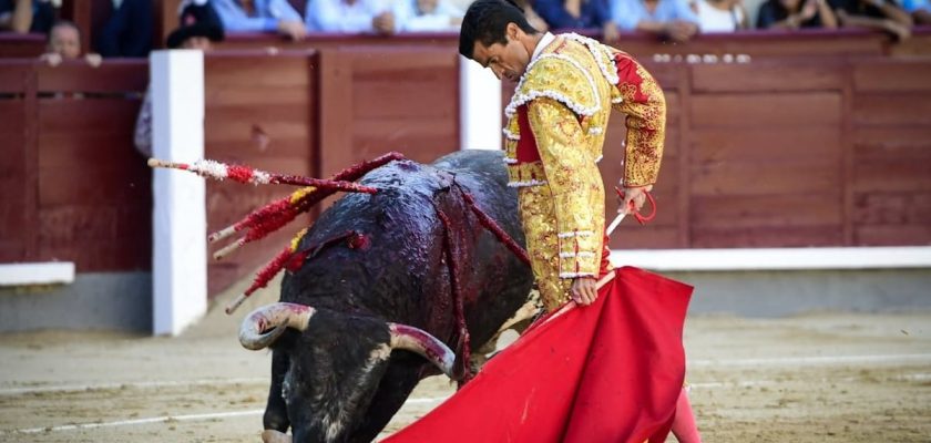 La corrida de toros del 15 de septiembre: un espectáculo sin sangre y lleno de sorpresas