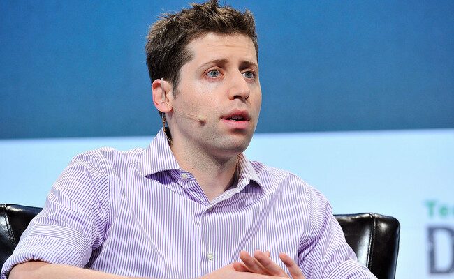 Sam Altman y su estrategia de productividad: el arte de escribir a mano