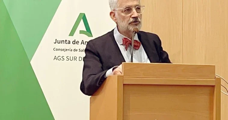 La dedicación inquebrantable de Antonio Lesmes: 39 años de excelencia en medicina intensiva