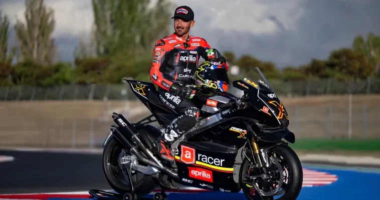 Aprilia RSV4 X ex3ma: La joya de la corona de las superbikes que celebra el legado de Max Biaggi