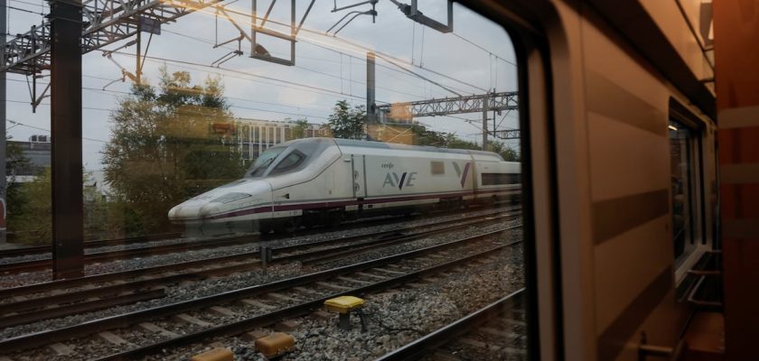 Talgo y Sidenor: ¿Una nueva era para la industria ferroviaria en España?