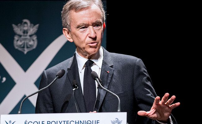 Bernard Arnault: La caída del imperio del lujo y su búsqueda incesante de diversificación