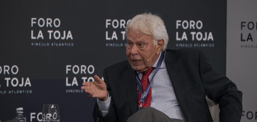 Felipe González y el futuro de España: ¿es momento de resetear la Constitución de 1978?