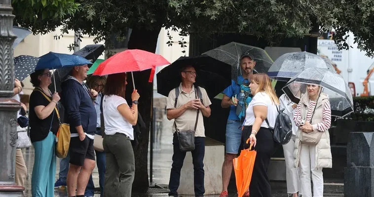 Lluvias en Córdoba: Un alivio para el campo y un retorno a los paraguas