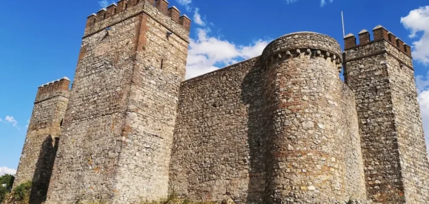 Descubriendo los 20.000 castillos de España: historia, belleza y un par de sorpresas