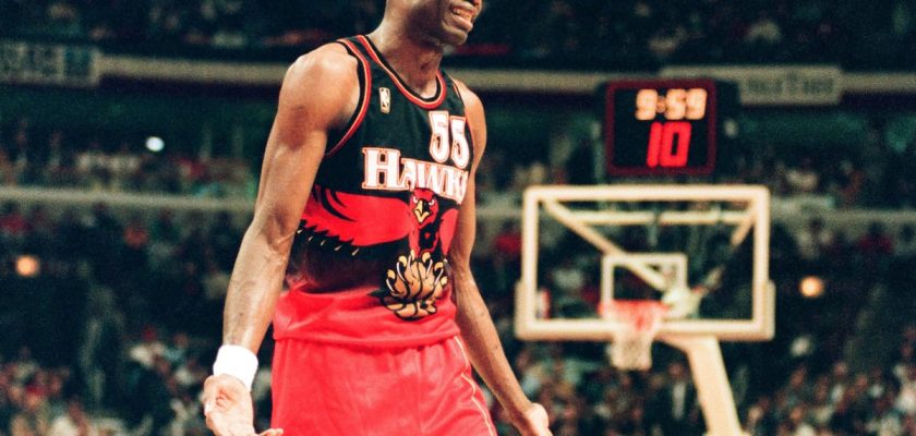 La vida y legado de dikembe mutombo: un ícono del baloncesto y la humanidad