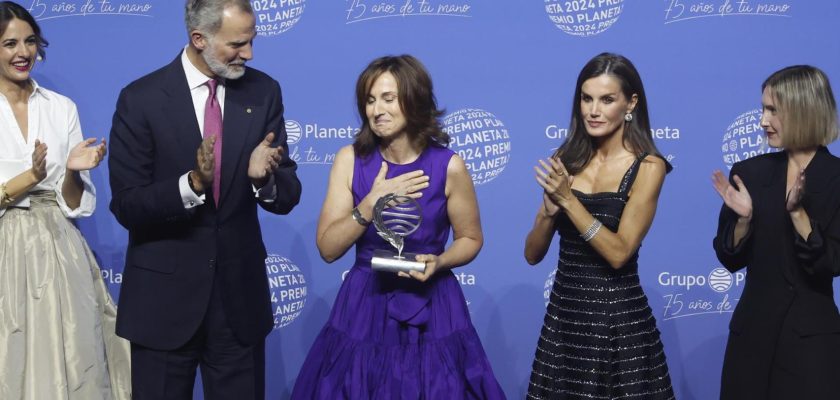 Paloma Sánchez-Garnica gana el Premio Planeta 2024: una historia de amor y guerra