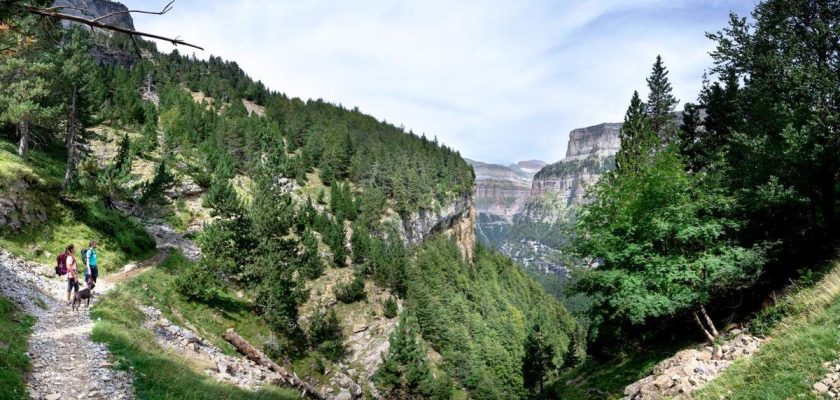 La polémica del acceso de altos funcionarios a la pradera de Ordesa: entre la conservación y el aprovechamiento