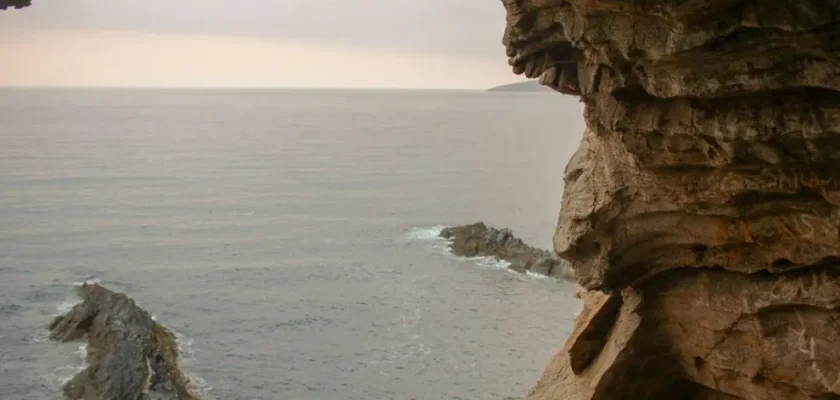 Descubre la magia de la cueva de la doncella en Galicia: un rincón secreto que no te puedes perder