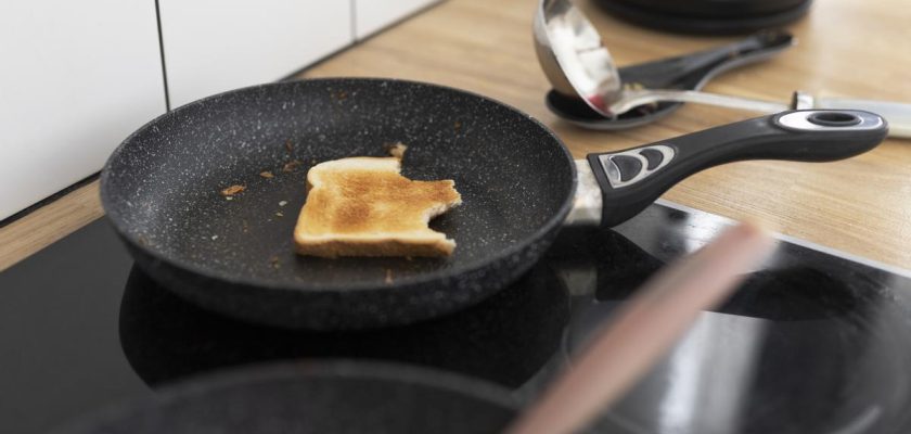 ¿Sabías que tus utensilios de cocina pueden ser perjudiciales para tu salud? Todo lo que debes saber sobre el cuidado de sartenes