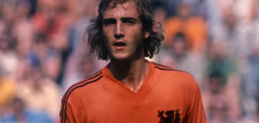 Johan Neeskens: un ícono del fútbol y su legado eterno en la historia del deporte