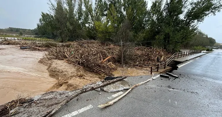 Dramáticas historias de rescate en la A-92N: la humanidad en tiempos de lluvia