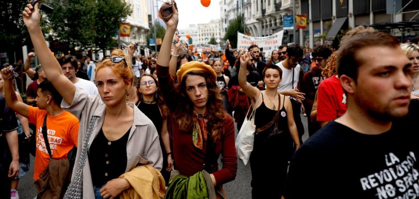 Jóvenes alzando la voz: la poderosa manifestación por el derecho a la vivienda en Madrid