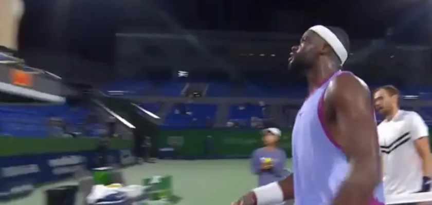 Frances Tiafoe y el polémico episodio en el Masters de Shanghai: reflexiones sobre la presión en el deporte