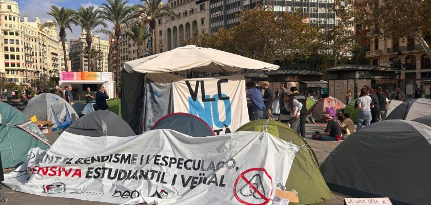 La acampada por la vivienda en Valencia: un grito de auxilio ante la crisis habitacional