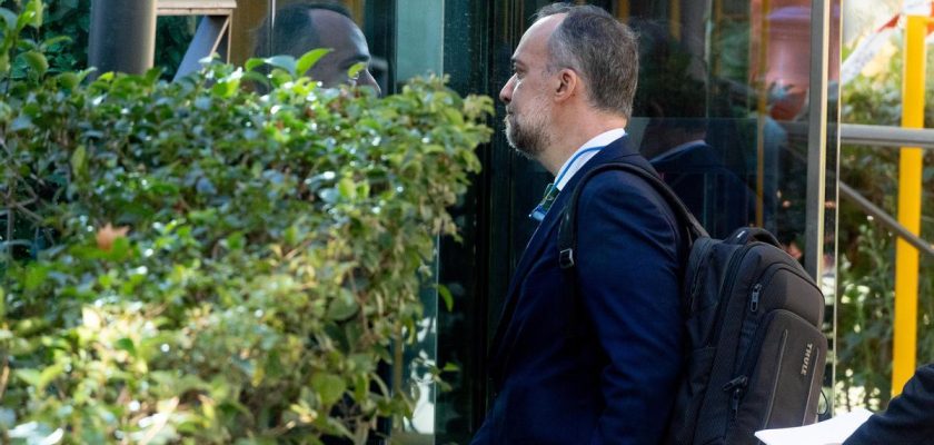 La sombra del espionaje: el caso de Francisco Martínez y la policía contra Podemos