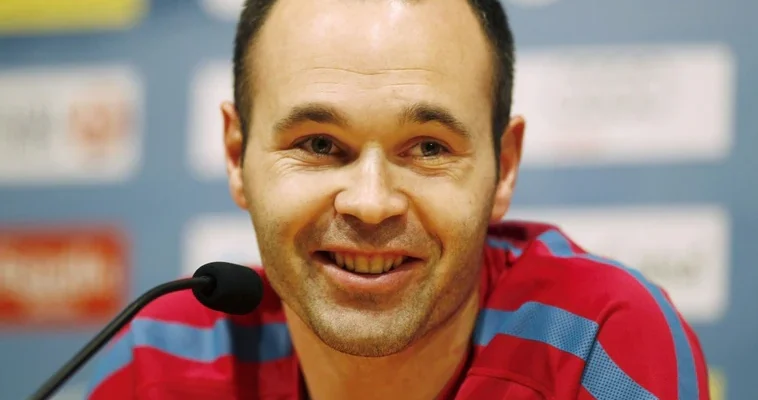 La humildad de Andrés Iniesta: el legado de un gigante del fútbol en tiempos agitados