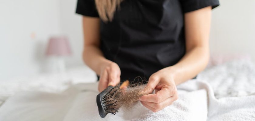 La caída del cabello en otoño: ¿mito o realidad? Lo que necesitas saber