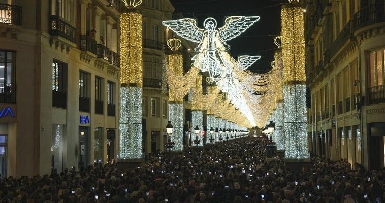 Málaga ilumina la navidad: un recorrido por las tradiciones y novedades de 2024