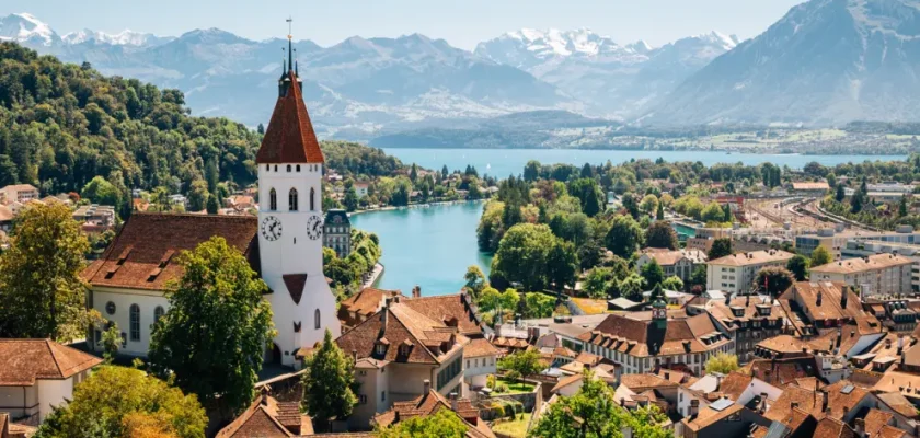 Suiza en otoño: descubre la magia de thun y sus paisajes de ensueño