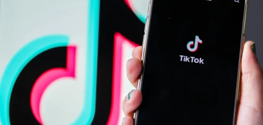 TikTok y la nueva era de la belleza digital: ¿cambio o solo una estrategia de marketing?