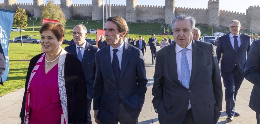 La responsabilidad del gobierno tras la DANA: reflexiones de Aznar y González sobre la política actual