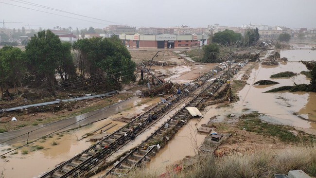 La devastadora tormenta de dana en Valencia: consecuencias en el transporte y las infraestructuras