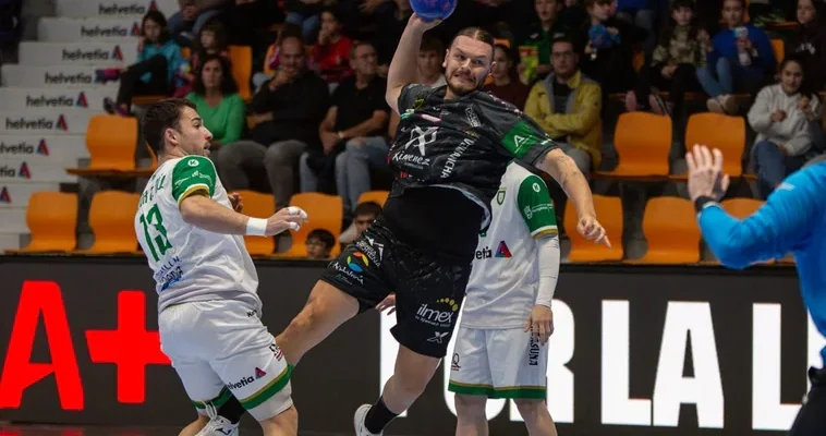 La emocionante batalla del balonmano: el triunfo del Anaitasuna sobre el Ángel Ximénez