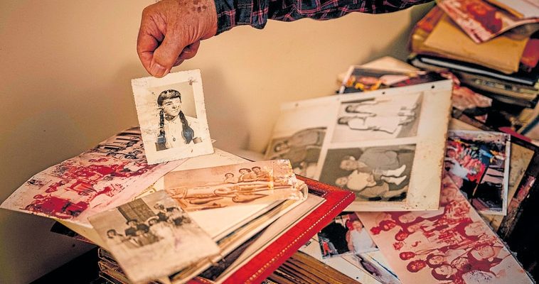 Rescatando recuerdos: cómo las inundaciones han afectado la memoria familiar en Valencia