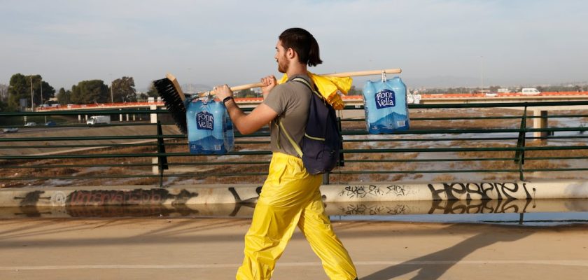 Catástrofe en Valencia: ¿cómo la dana dejó a miles sin agua potable y sin respuestas?