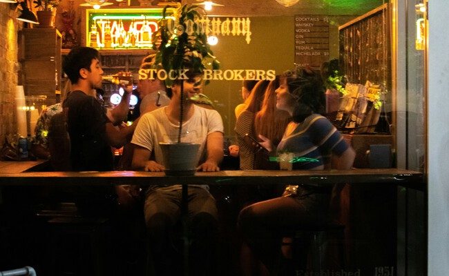 La nueva era de las citas: ¿la Generación Z renuncia al alcohol en sus encuentros?