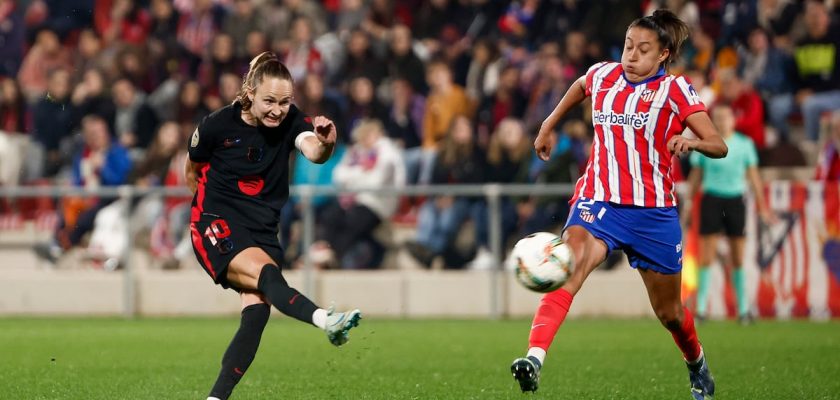 Barcelona mantiene el liderato y Aitana Bonmatí celebra su centenario goleador