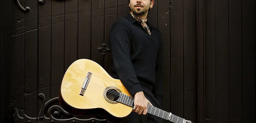 La guitarra flamenca de yerai cortés: un viaje de identidad y autenticidad en el flamenco