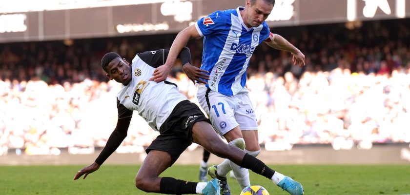 Valencia vs Alavés: Un empate que sabe a poco en Mestalla