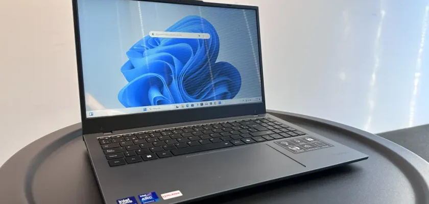 Lenovo ThinkPad T14s Gen 6: el portátil que redefine la autonomía y el rendimiento en el teletrabajo