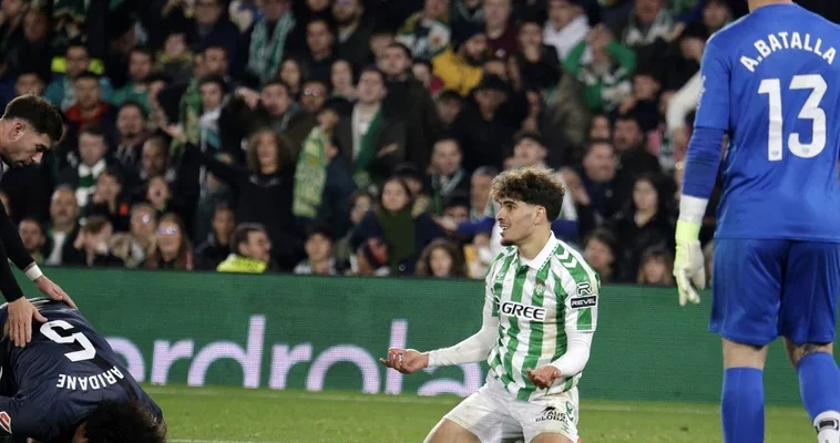 El competitivo empate entre Betis y Rayo Vallecano: reflexiones sobre tácticas y realidades