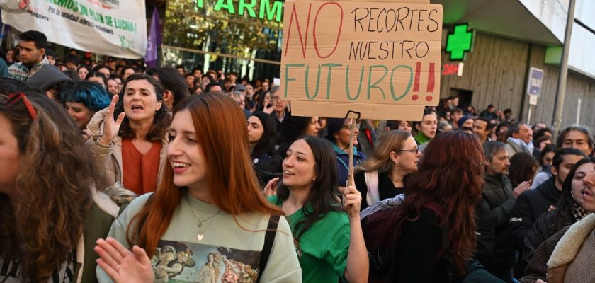 El complejo dilema de la educación en Madrid: el futuro incierto de los profesores ayudantes