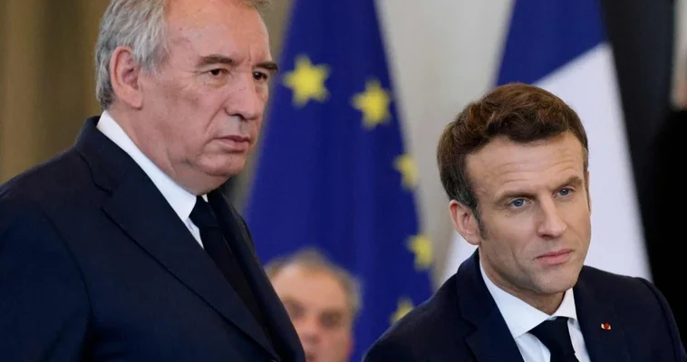 La política francesa y su camaleón: el curioso papel de François Bayrou en la era Macron