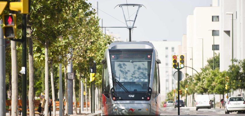 Tragedia en Zaragoza: el impacto del atropello de una menor en la línea de tranvía