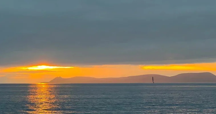 Vendée Globe 2023: La resiliencia en el océano y la retirada inesperada de Yannick Bestaven