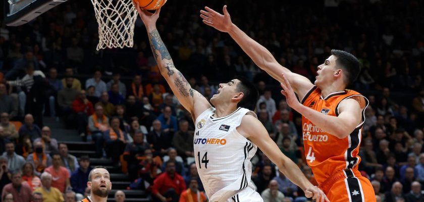 Valencia Basket logra retener el liderazgo de la Liga ACB tras un emocionante duelo con el Real Madrid