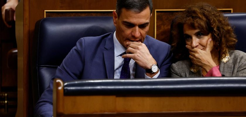 Nuevas normativas fiscales en España: impacto en la banca y energéticas para 2025